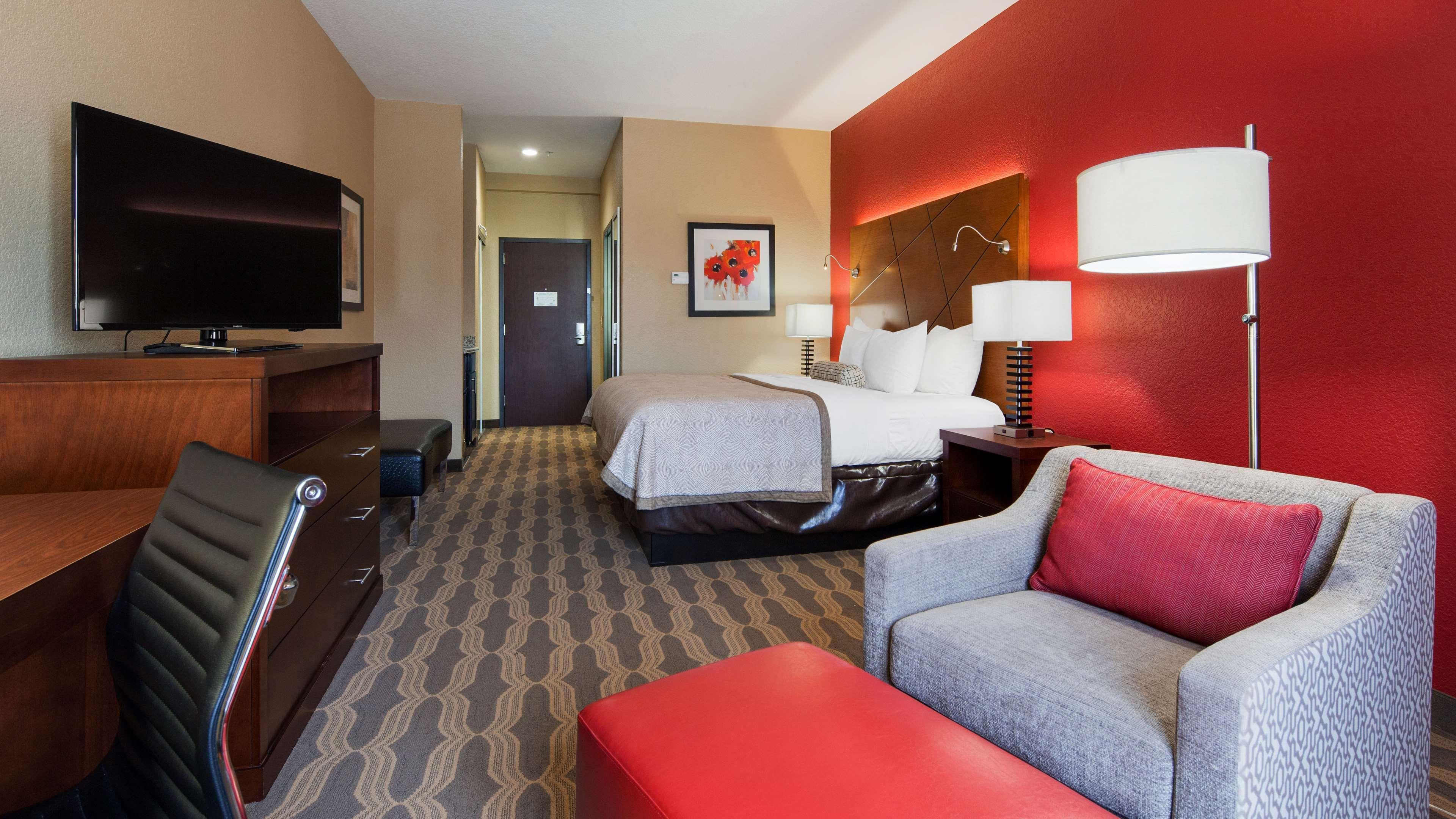 Best Western Plus Fairview Inn & Suites Экстерьер фото