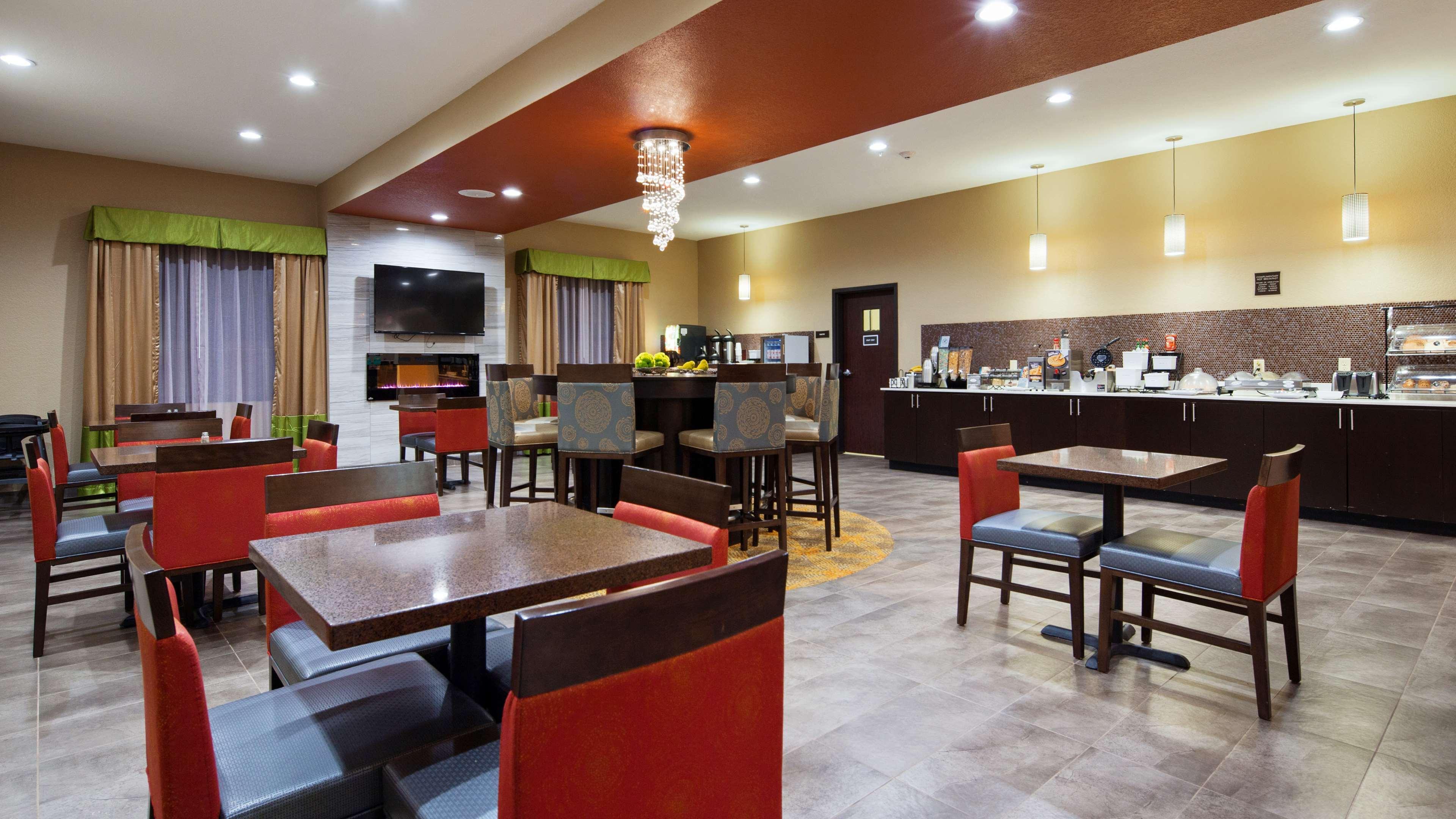 Best Western Plus Fairview Inn & Suites Экстерьер фото
