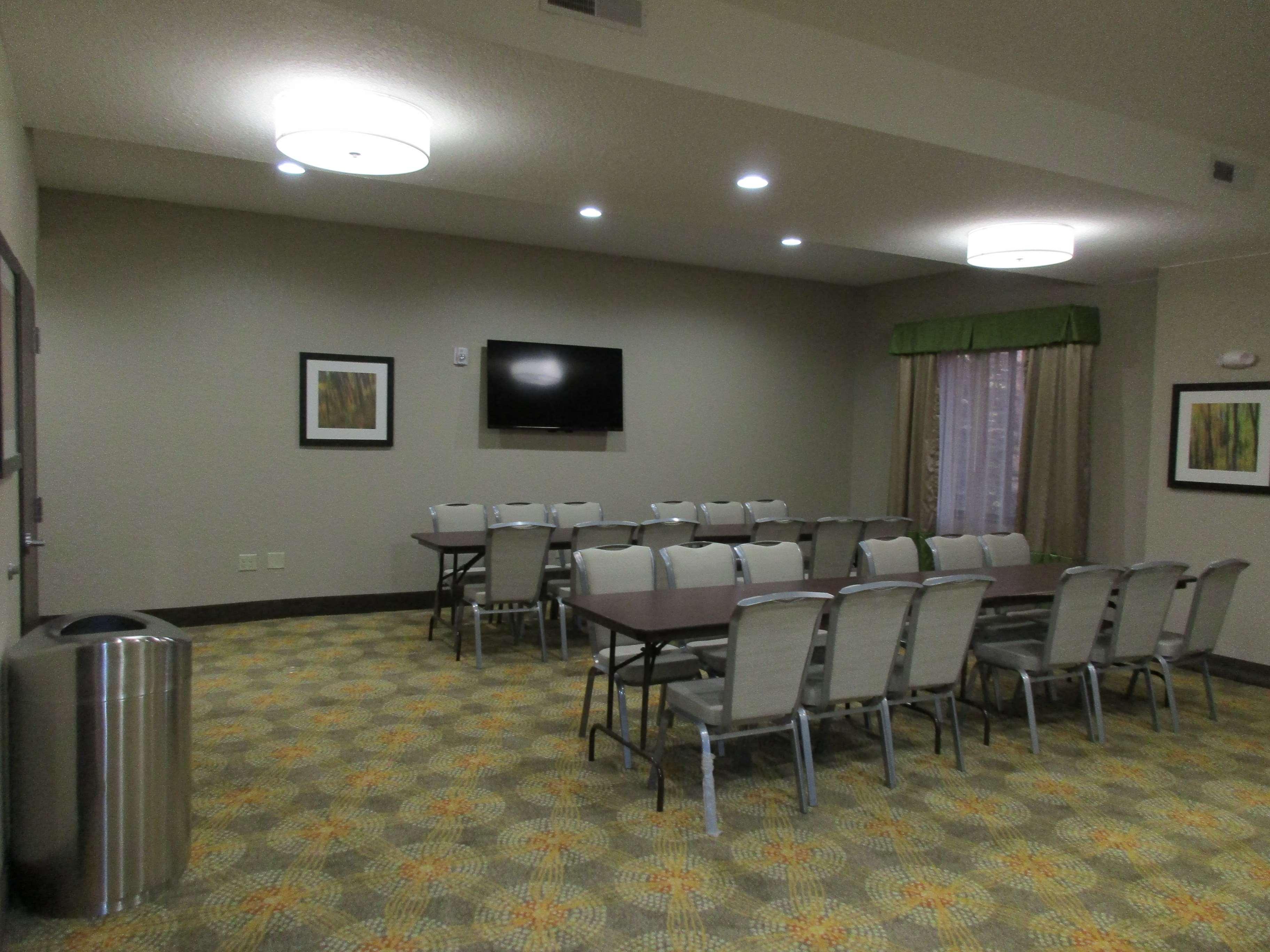 Best Western Plus Fairview Inn & Suites Экстерьер фото