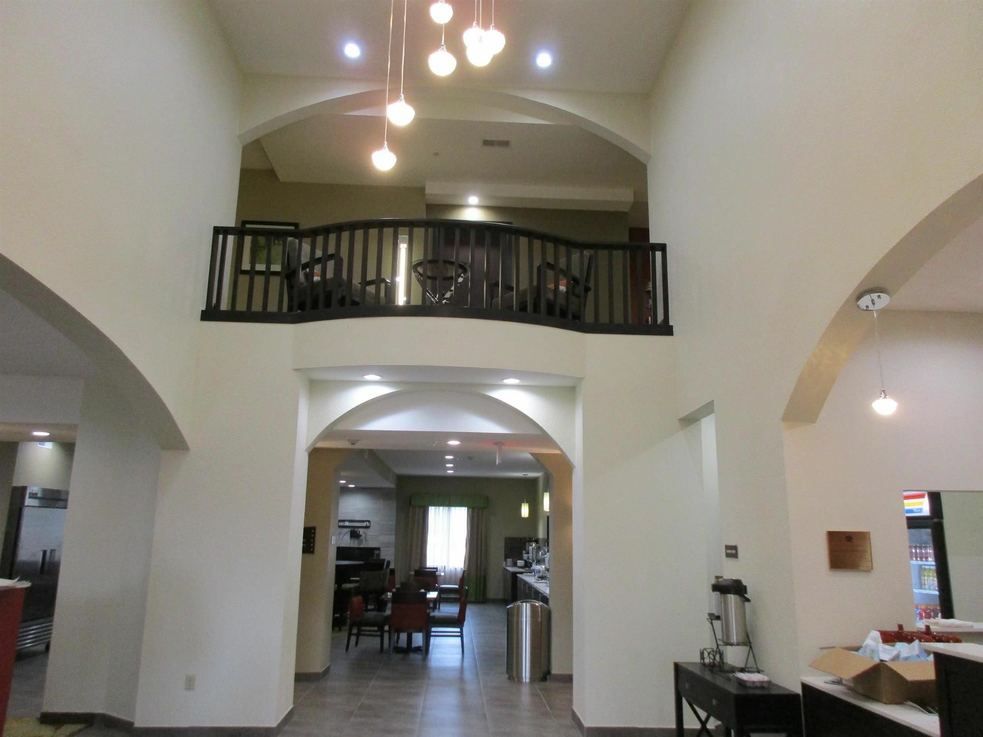 Best Western Plus Fairview Inn & Suites Экстерьер фото
